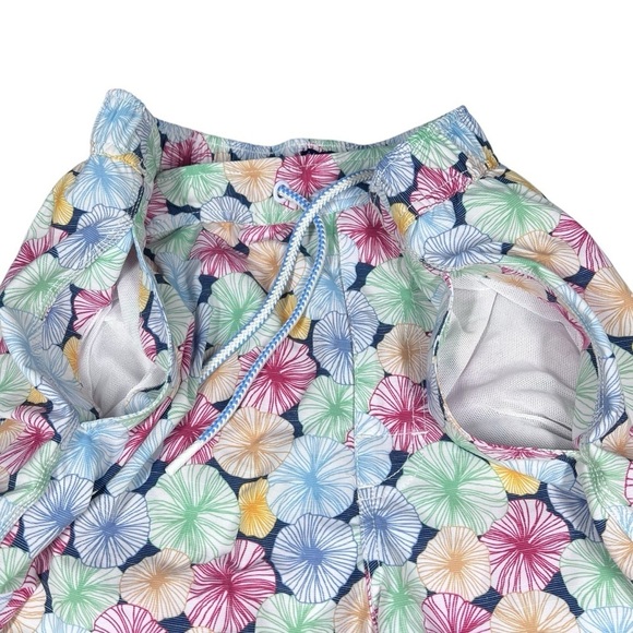 JOHNNIE-O West Coast Prep Nevis Floral Swim Trunks Board Shorts 8" Inseam Size L - Picture 6 of 16